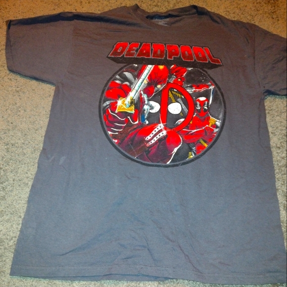 Deadpool t-shirt - Picture 1 of 1